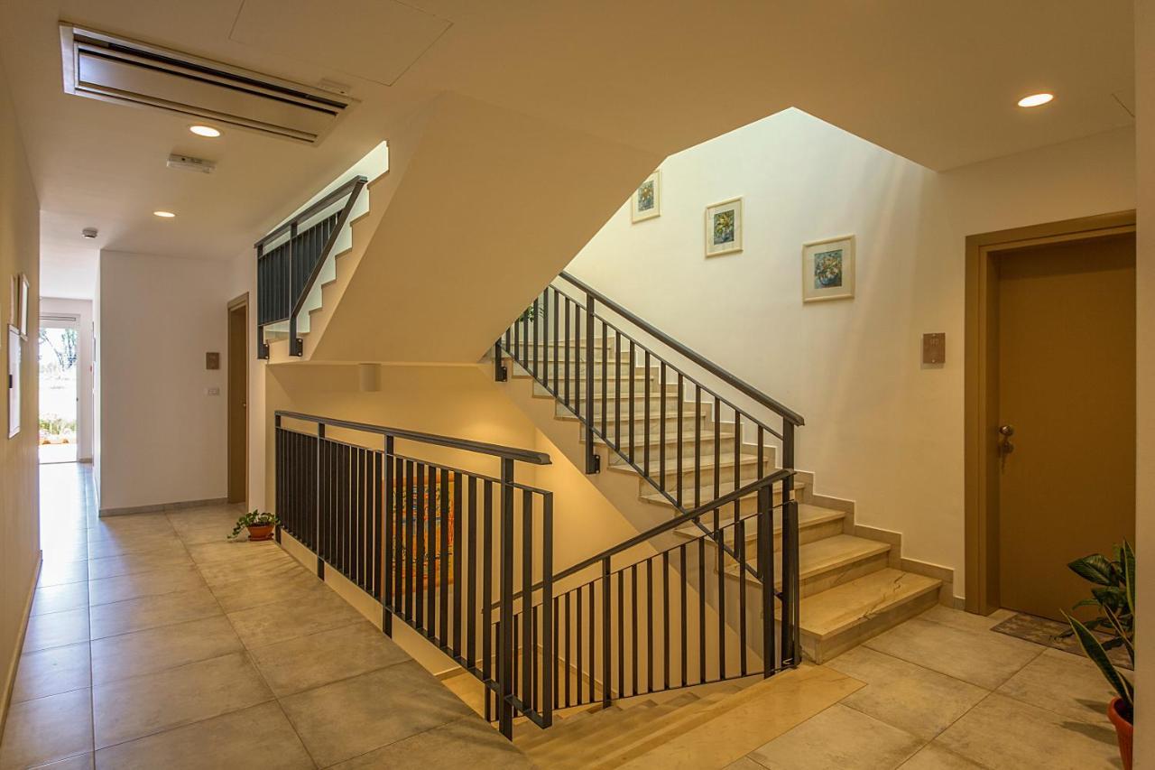 Hotel Manora Nerezine Exterior photo
