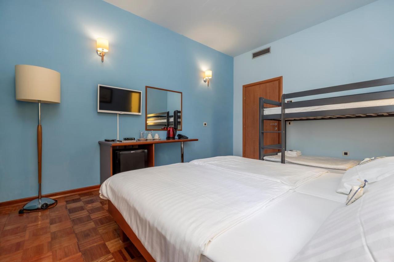 Hotel Manora Nerezine Exterior photo