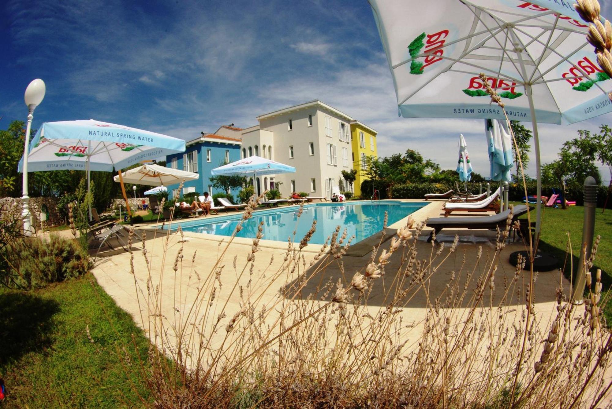 Hotel Manora Nerezine Exterior photo
